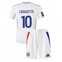 Fotballdrakt Barn Olympique Lyonnais Alexandre Lacazette #10 Hjemmedraktsett 2024-25 Kortermet (+ Korte bukser)